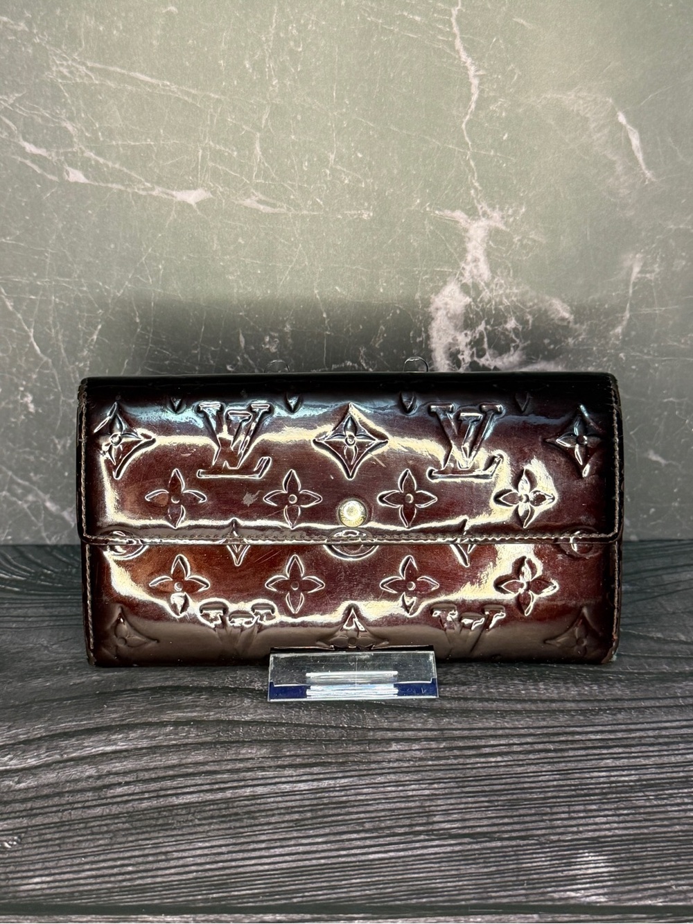 Louis Vuitton Amarante Vernis Sarah Wallet | LV Patent Leather | Full Inclusion - Picture 3 of 9